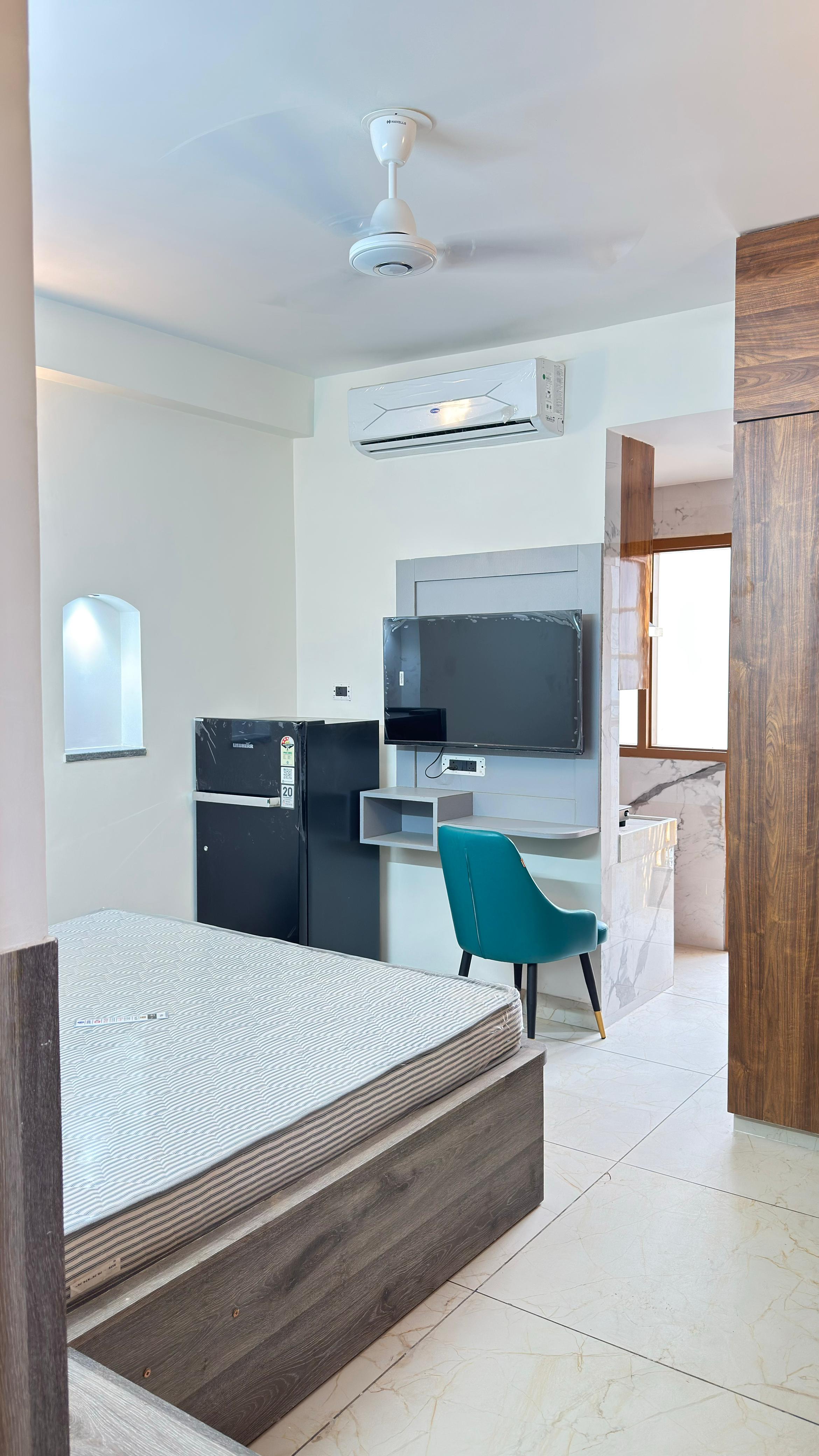 Ishwar studios Apartment