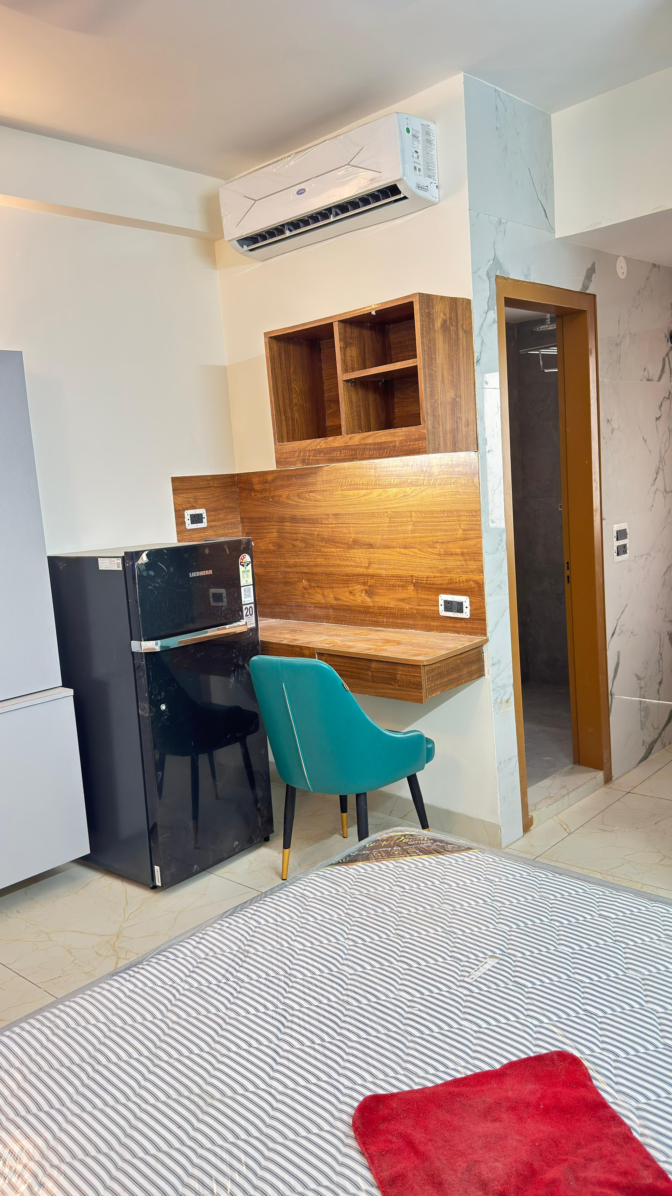 Ishwar studios Apartment image 4